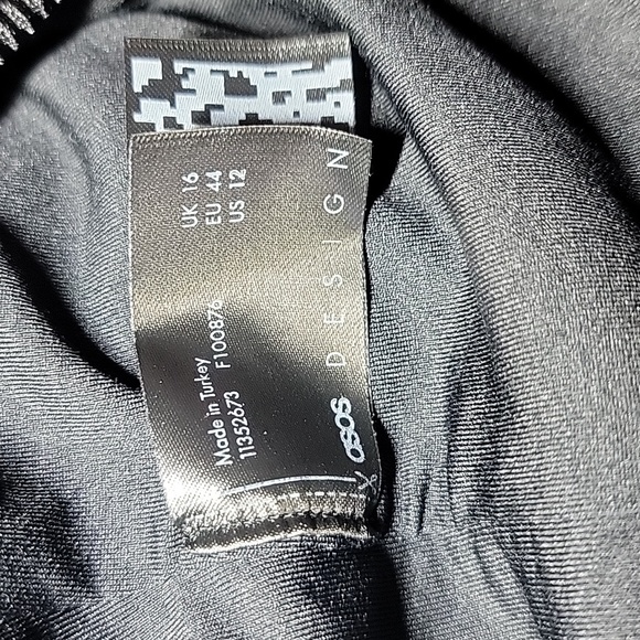 ASOS DESIGN crinkle low back swimsuit / 12. - Picture 9 of 11